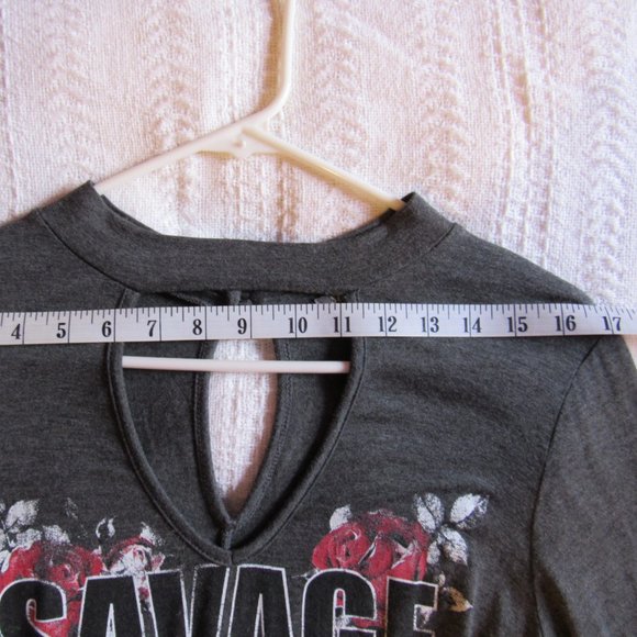 Sweet Daisy T-shirt Mini Dress Size XL Long Sleeve Savage Fangs Roses Keyhole - Picture 7 of 12